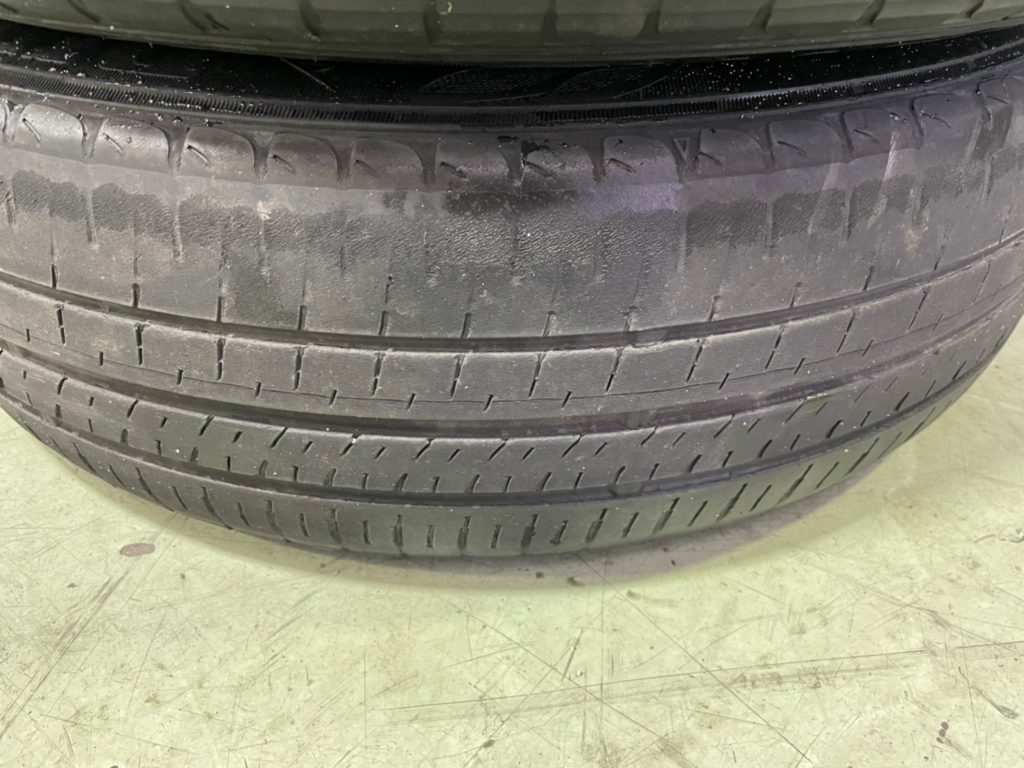 タイヤ外溝が少ない